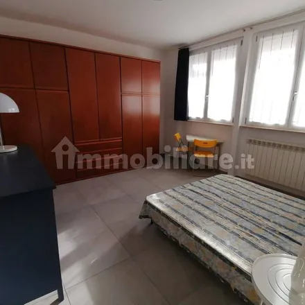 Image 6 - Via Giambellino, 21100 Varese VA, Italy - Apartment for rent