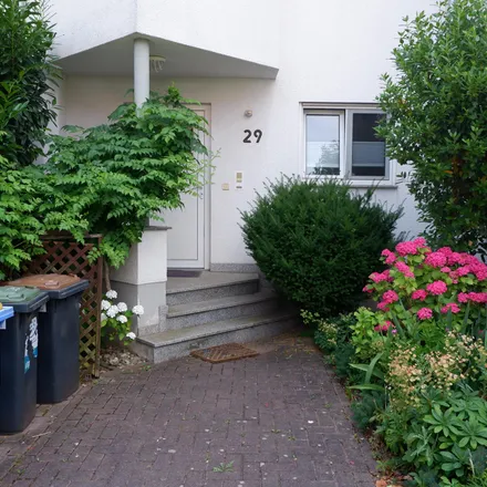 Rent this 3 bed townhouse on An den Mühlwegen 29 in 60439 Frankfurt, Germany