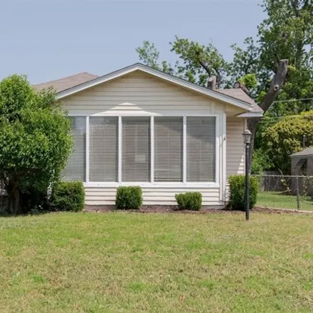 Buy this 2 bed house on 2853 Northwest 11th Street in Oklahoma City, OK 73107