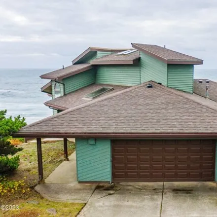 Buy this 3 bed house on 598 Breakers Scarp in Depoe Bay, Lincoln County