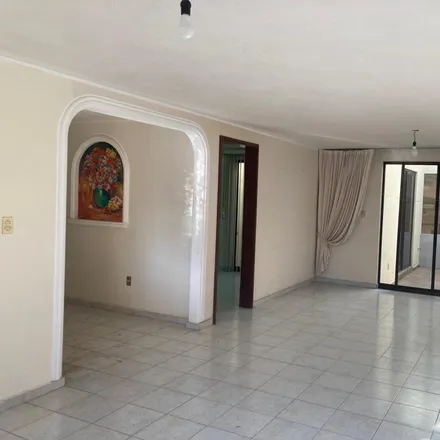 Buy this studio house on Avenida Sierra Vista in Colonia Lomas de San Luis Sur, 78216 San Luis Potosí City