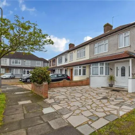 Buy this 3 bed house on 35 Cranbrook Road in London, DA7 5EY