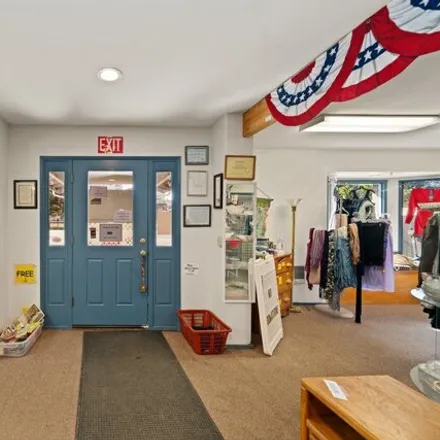 Image 5 - United States Post Office, 105 North 3rd Avenue, Rockaway Beach, Tillamook County, OR 97136, USA - House for sale