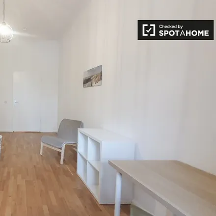 Rent this 4 bed room on Schönfließer Straße 7 in 10439 Berlin, Germany