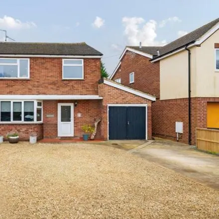 Buy this 4 bed house on Chawley Grove in Chawley Park, Cumnor