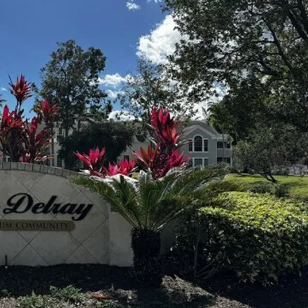 Buy this 1 bed condo on 2370 Lindell Boulevard in Delray Beach, FL 33444