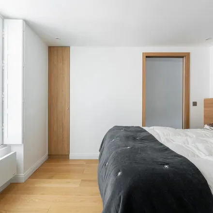 Image 8 - Rue du Bac, Allée Christian Pineau, 75007 Paris, France - Apartment for rent