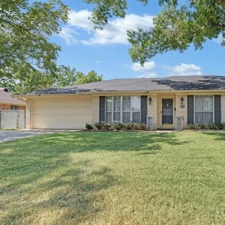 Buy this 4 bed house on 256 Pomeroy Drive in Southgate Estates, Shreveport