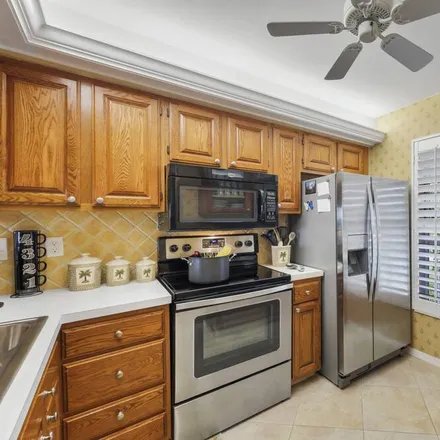 Image 3 - Naples, FL - Condo for rent