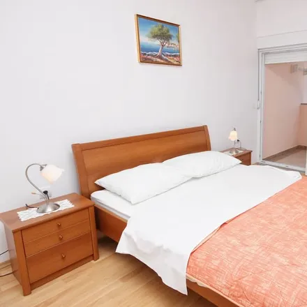 Rent this 1 bed apartment on 23212 Općina Tkon