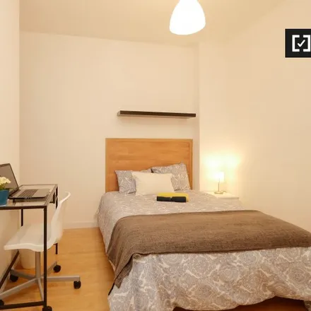 Rent this 5 bed room on Palau de Justícia in Passeig de Lluís Companys, 14-16