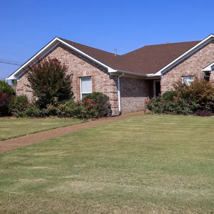 Buy this 3 bed house on 186 Lesa Drive in Jackson, TN 38305