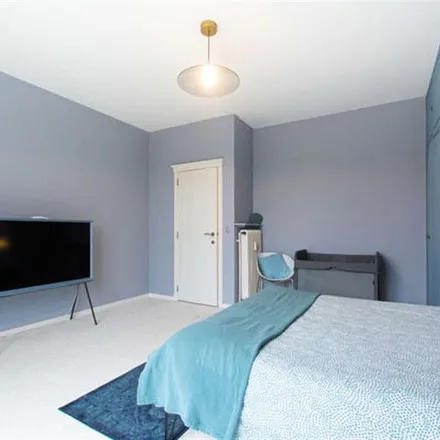 Rent this 2 bed apartment on Avenue Bonaparte - Bonapartelaan 5 in 1180 Uccle - Ukkel, Belgium