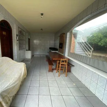Rent this 3 bed house on Rua Hilda Ana Machado in Fundos, Biguaçu - SC