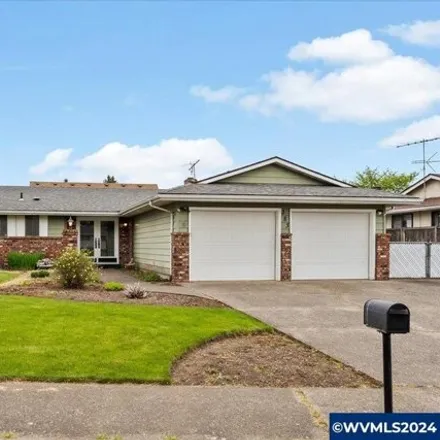 Buy this 4 bed house on 389 Glynbrook Street North in Keizer, OR 97303