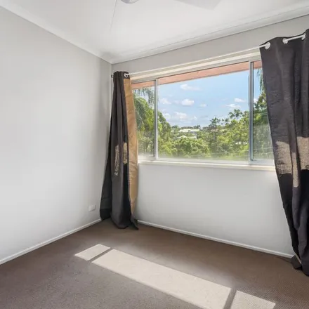 Rent this 4 bed apartment on Adelong Road in Shailer Park QLD 4128, Australia