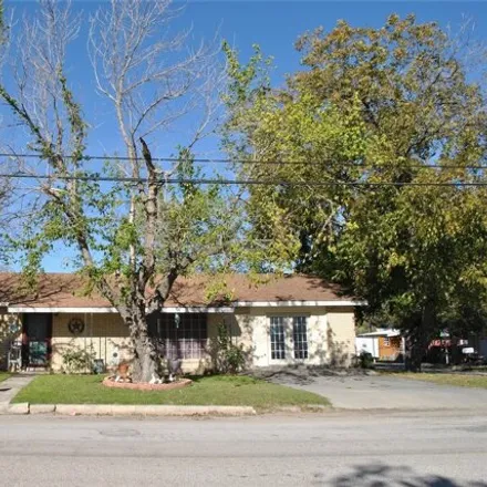 Buy this 2 bed house on 217 North Cole Street in Comanche, TX 76442