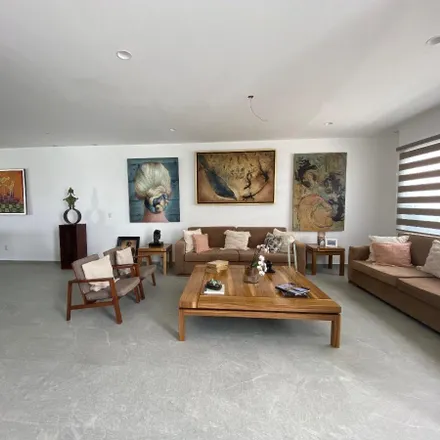 Buy this studio house on Boulevard Fray Antonio de Monroy E. Hijar in Delegaciön Santa Rosa Jáuregui, 76100 Juriquilla
