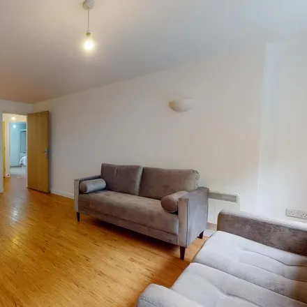 Rent this 2 bed apartment on Leeds Beckett University in Headingley Campus, Becketts Park Drive