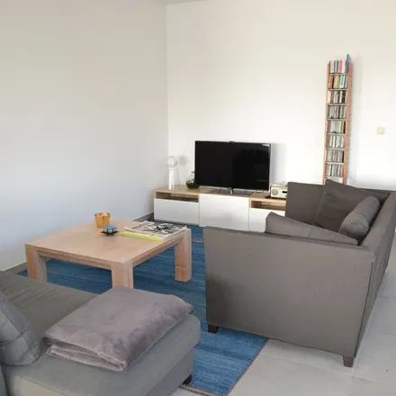 Rent this 3 bed apartment on Rossemstraat in 1840 Londerzeel, Belgium