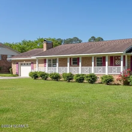 Buy this 4 bed house on 304 General Pettigrew Drive in Plymouth, NC 27962