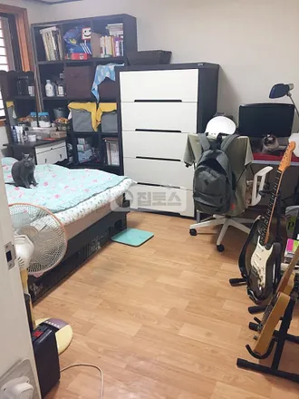 Rent this 2 bed apartment on 서울특별시 마포구 합정동 371-6