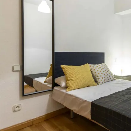 Rent this 1 bed room on Calle de Cáceres in 6, 28045 Madrid