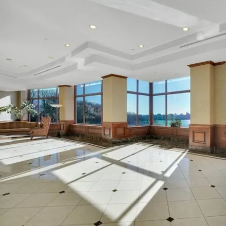 Image 2 - The Palisades Private Residences, River Road, Fort Lee, NJ 07024, USA - Condo for sale