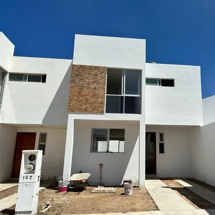 Buy this 3 bed house on Maclovio Herrera in Residencial Condesa, 78430 Soledad de Graciano Sánchez