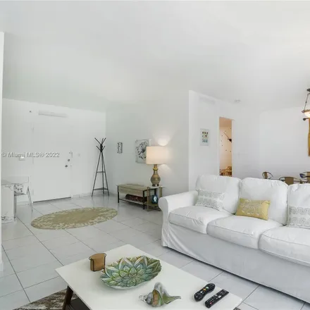 Image 5 - Crystal House Condominiums, 5055 Collins Avenue, Miami Beach, FL 33140, USA - Condo for rent