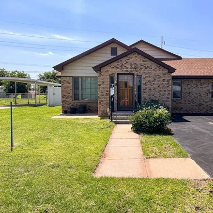 Buy this 4 bed house on 1741 10th Street in Woodward, OK 73801