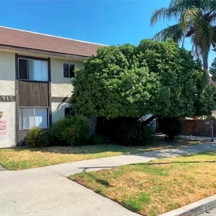 Rent this 1 bed apartment on 14817 Sylvan Street in Los Angeles, CA 91411
