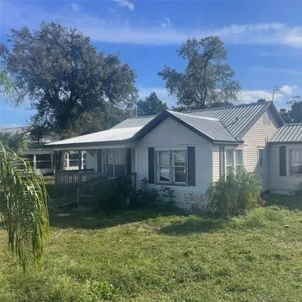 Rent this 3 bed house on 183 D Street in Frostproof, Polk County