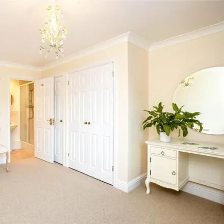 Image 5 - Mortley Close, Tonbridge, TN9 1ET, United Kingdom - Apartment for sale