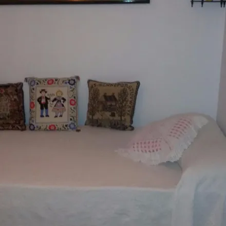 Rent this 3 bed room on Madrid in Calle Elda, 28021 Madrid