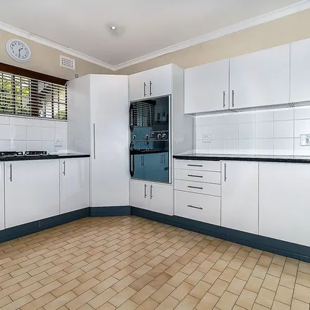 Image 3 - Central Avenue, eThekwini Ward 9, Forest Hills, 3625, South Africa - Apartment for rent