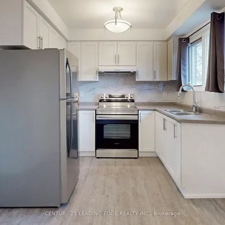 Image 3 - 143 Oakmeadow Boulevard, Toronto, ON M1E 4N1, Canada - Apartment for rent