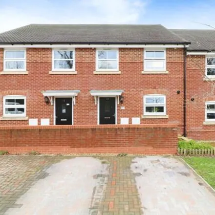 Buy this 3 bed townhouse on Plough Lane in Petersfield, GU31 4FZ