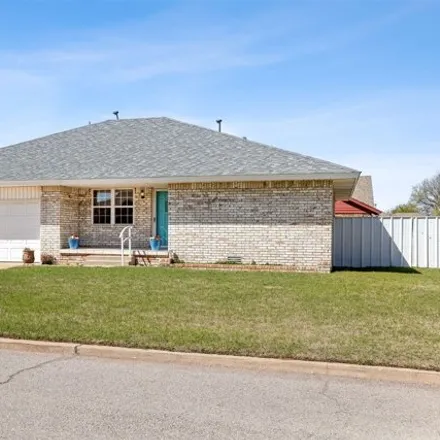 Image 4 - 1558 West Oak Street, El Reno, OK 73036, USA - House for sale