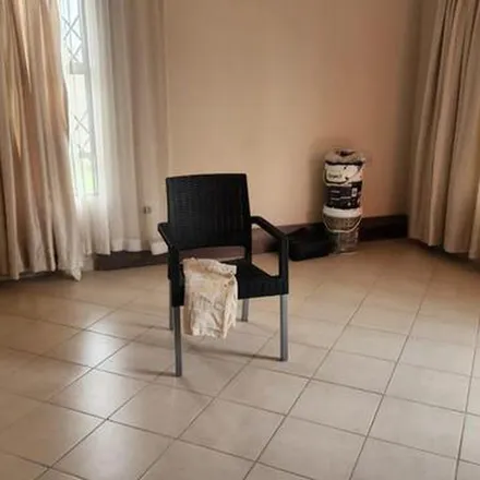 Image 6 - Cadac Crescent, Crystal Park, Gauteng, 1509, South Africa - Apartment for rent