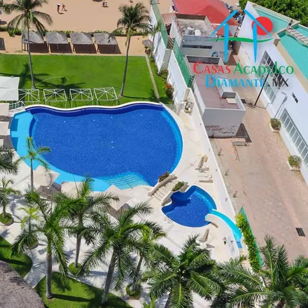 Buy this 4 bed apartment on Calle Fragata Zaragoza in Icacos, 39300 Acapulco