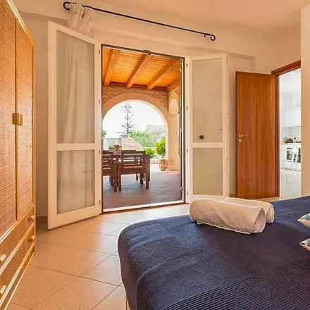 Rent this 3 bed house on Strada Demaniale Marina di Modica-Pisciotto in 97010 Modica RG, Italy