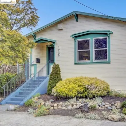 Buy this 2 bed house on 1239 Talbot Avenue in Berkeley, CA 94702