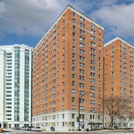 Rent this 1 bed apartment on LaSalle Court Apartments in 1100 West Maple Street, Chicago