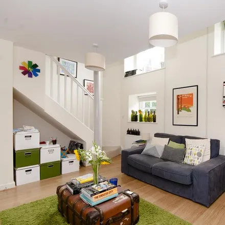 Rent this 1 bed apartment on Shepperton Road in London, N1 3DH