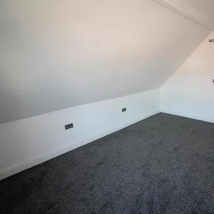 Image 7 - Queen's Road, Leeds, LS6 1PA, United Kingdom - House for rent