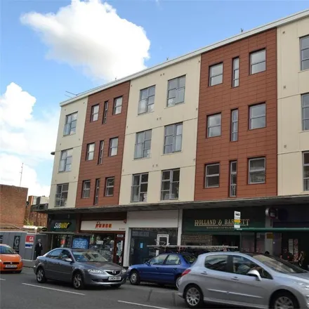 Rent this 2 bed apartment on Holland & Barrett in Hermitage Road, Hitchin