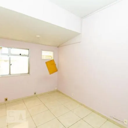 Rent this 1 bed apartment on Edifício Lider in Avenida Ernani do Amaral Peixoto 370, Centro