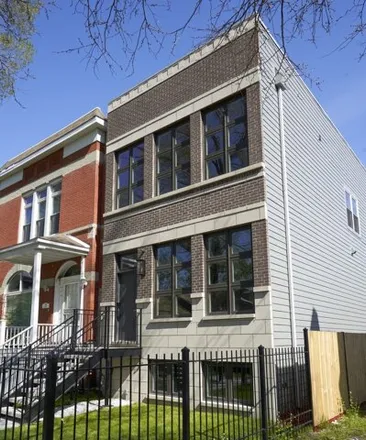 Image 1 - 612 East 42nd Street, Chicago, IL 60653, USA - House for sale