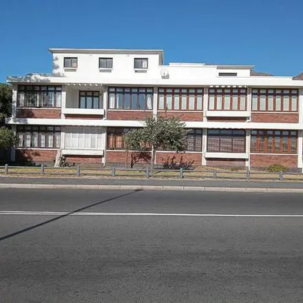 Rent this 3 bed apartment on Link Road in Muizenberg, Western Cape